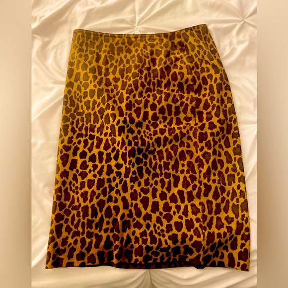 Suede Danaher Leopard Print Knee Length Skirt - Picture 4 of 6
